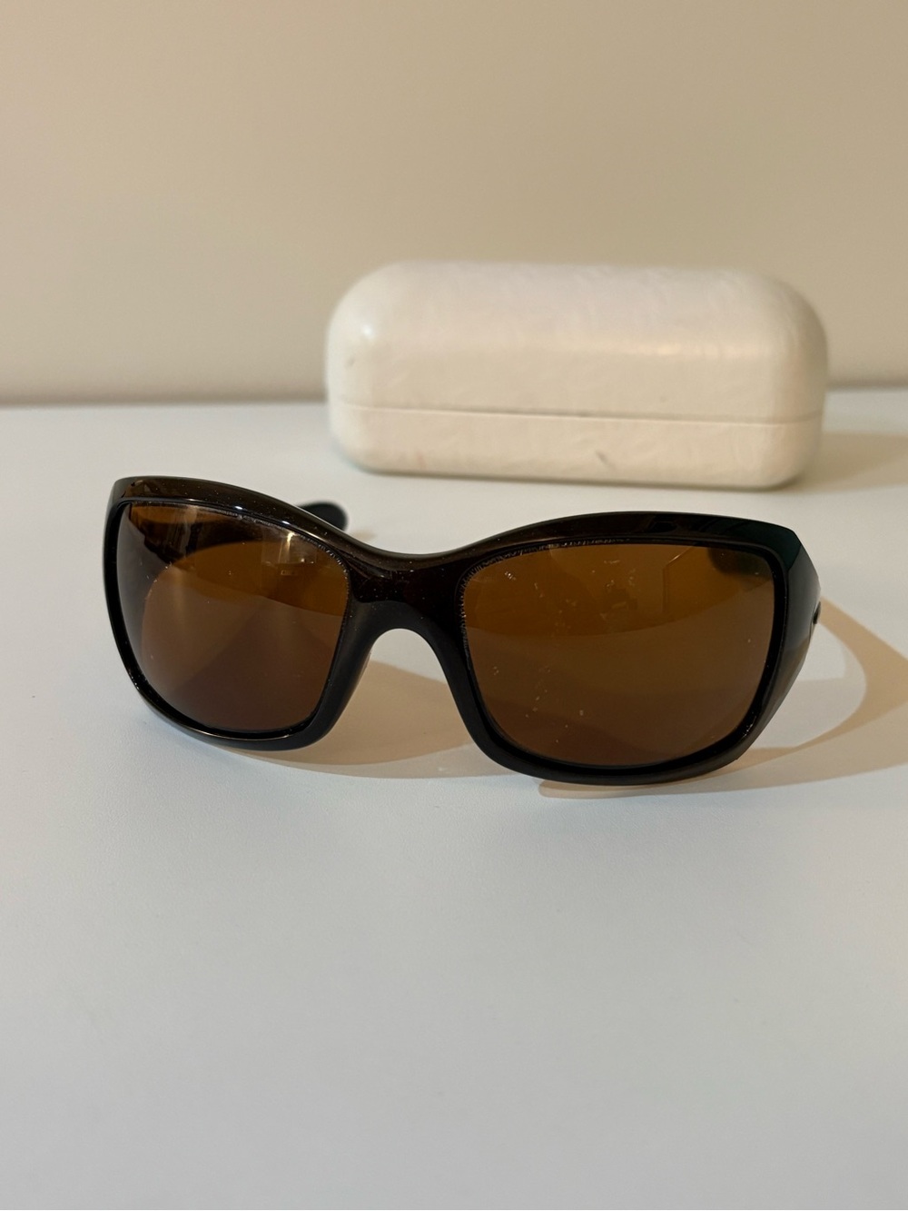 Oakley Vintage Y2K Women’s Sunglasses with Case Ravishing